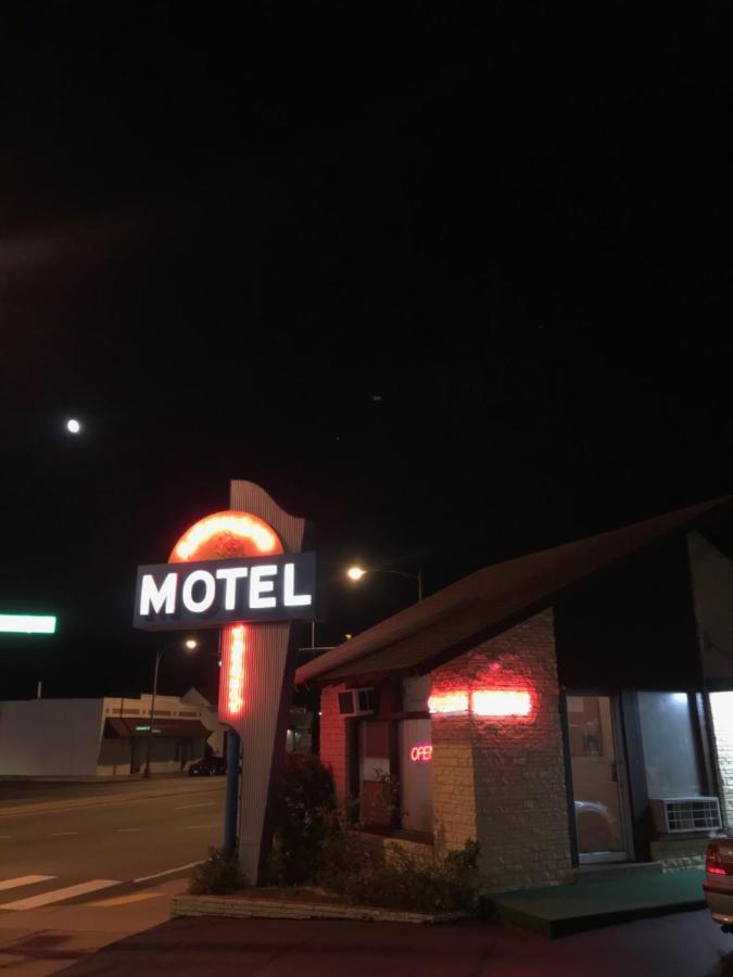 Richmond Motel Екстер'єр фото